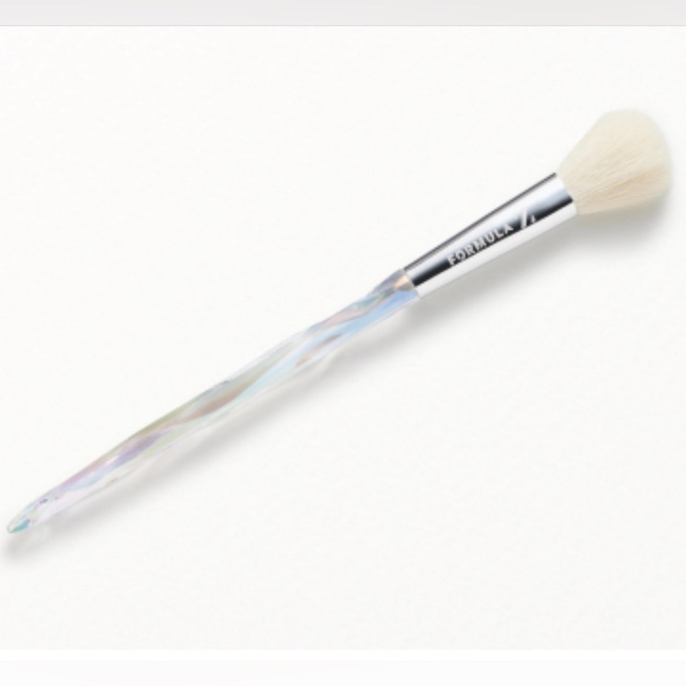 NWT | FORMULA Z COSMETICS THE TRANSFORMATION BRUSH | 1 ct, Full Size | Makeup